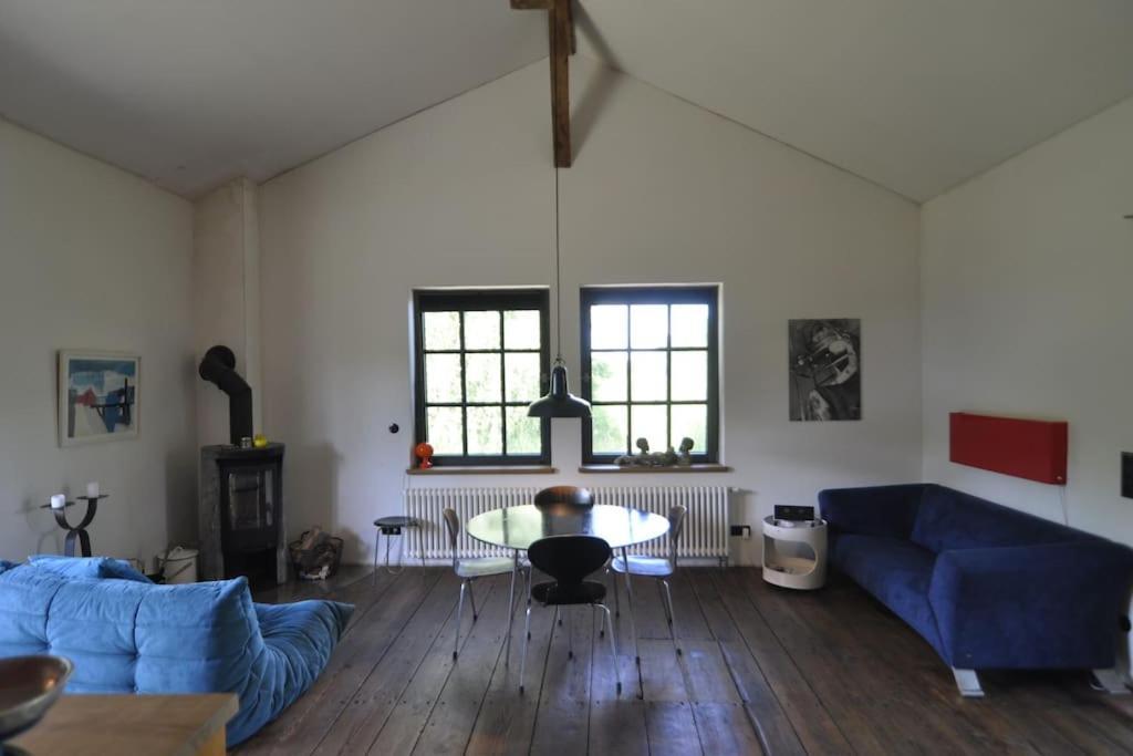 Romantisches Studio Am Waldesrand Mit Gartensauna Schwarz ภายนอก รูปภาพ