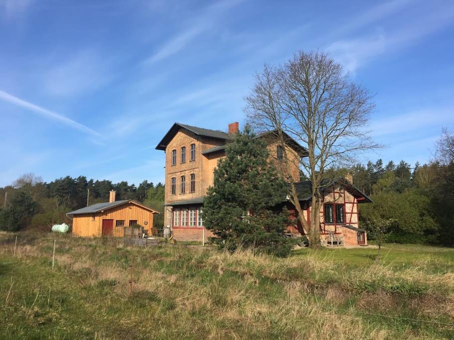 Romantisches Studio Am Waldesrand Mit Gartensauna Schwarz ภายนอก รูปภาพ